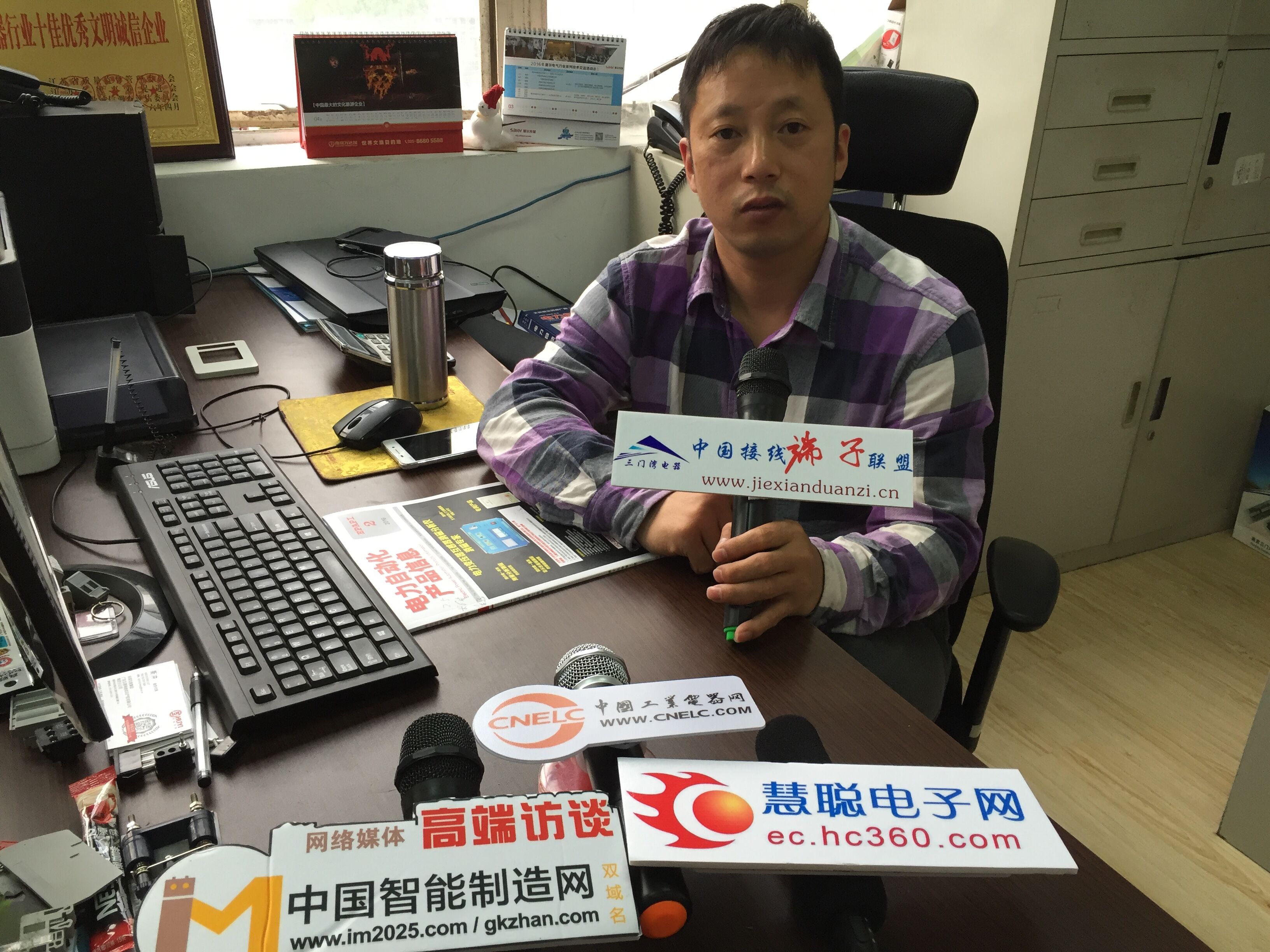 1460453377709817.jpg 1460453377709817.jpg